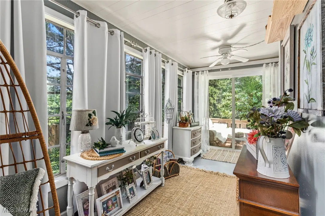 Sunroom / solarium with plenty of natural light