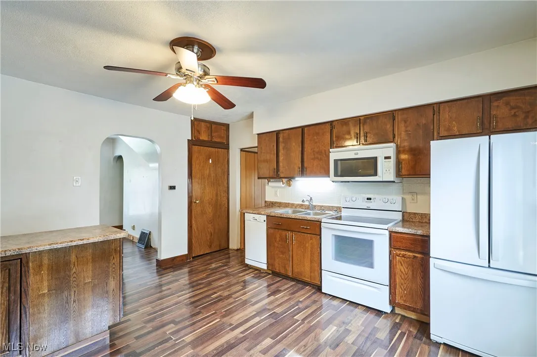 1021 Perry Avenue, Barberton, Ohio,MLS Now Listing ID