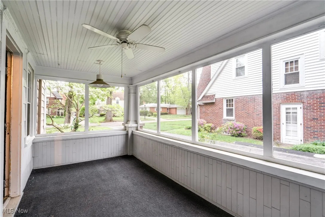 screened in side porch