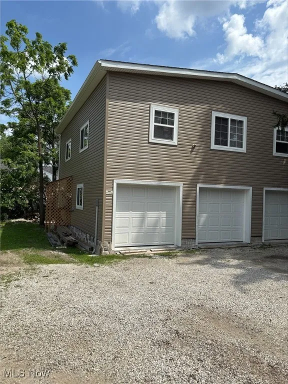 View of home's exterior