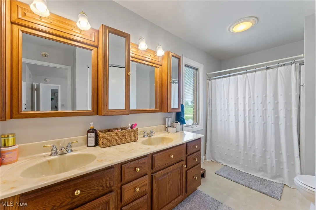49485 Hickman Road, East Liverpool, Ohio,MLS Now Listing ID