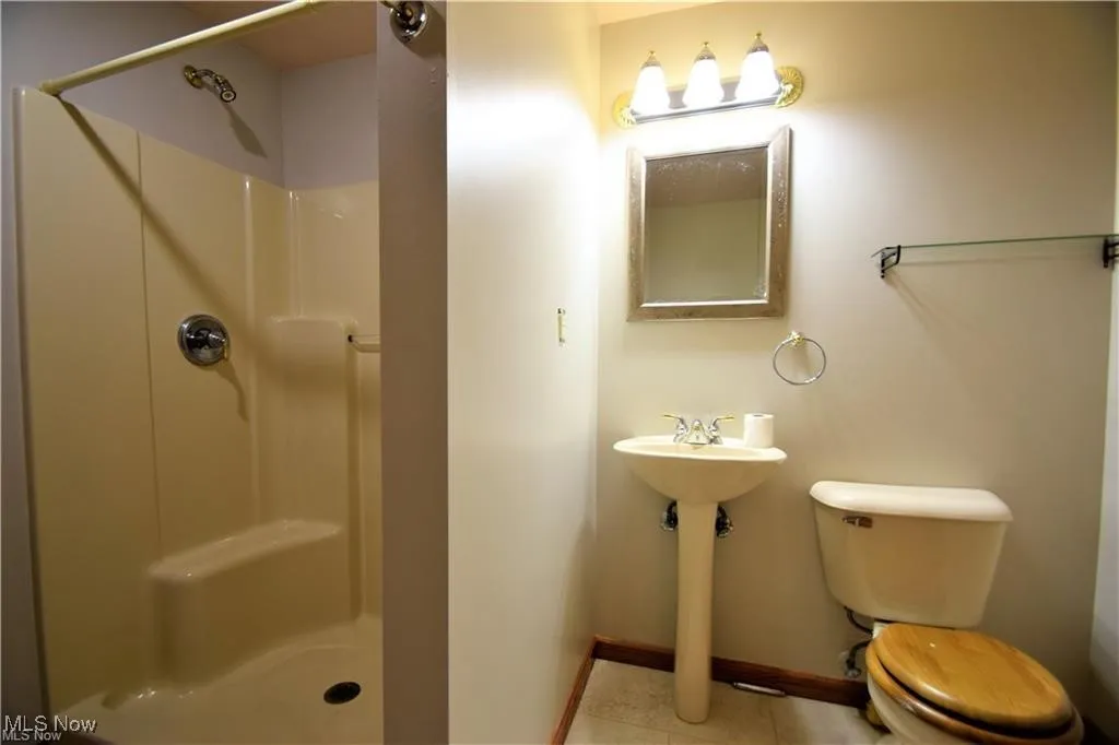 49485 Hickman Road, East Liverpool, Ohio,MLS Now Listing ID