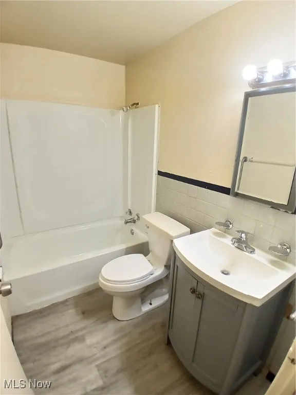 28 Wilmette Lane, Youngstown, Ohio,MLS Now Listing ID