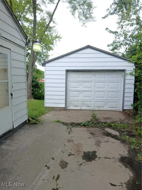 28 Wilmette Lane, Youngstown, Ohio,MLS Now Listing ID