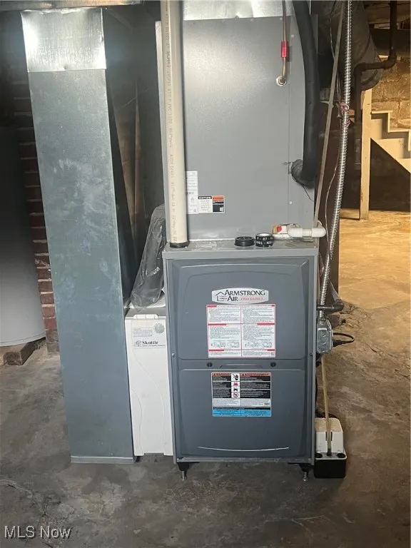 Utilities with heating unit