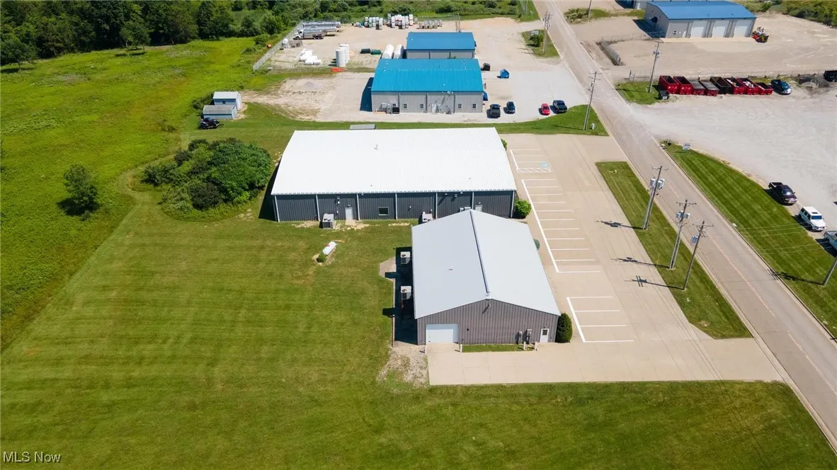 Aerial view of property and surrounding area