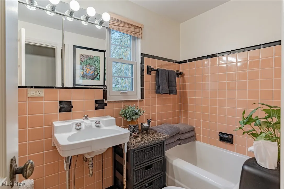 1528 S Belvoir Boulevard, South Euclid, Ohio,MLS Now Listing ID