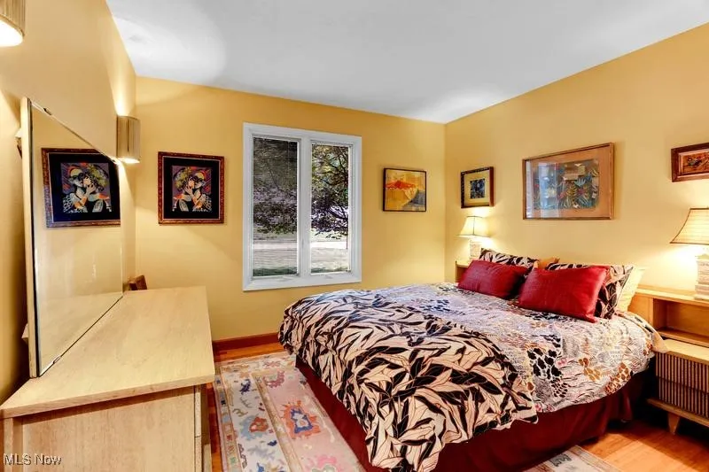Guest bedroom