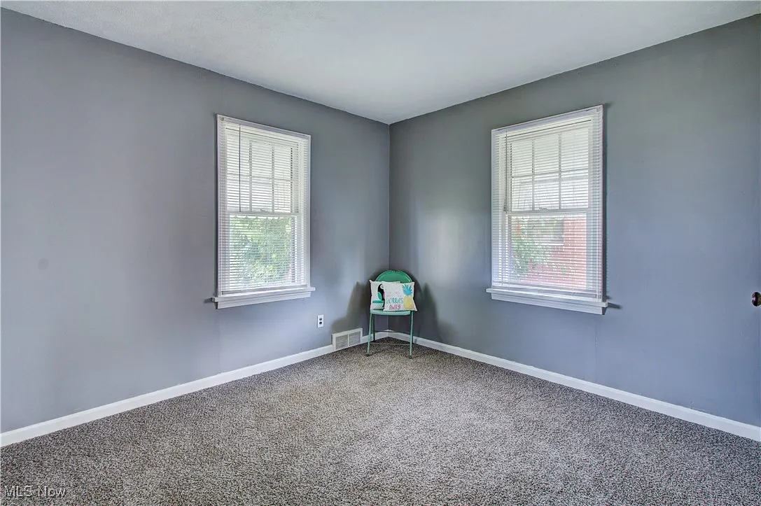 Bedroom 2 with new tootsie-pleasing carpet.