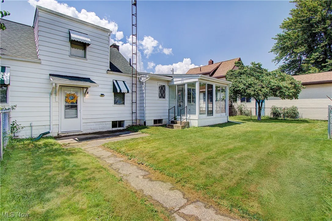 Nice flat, manageable yard.
