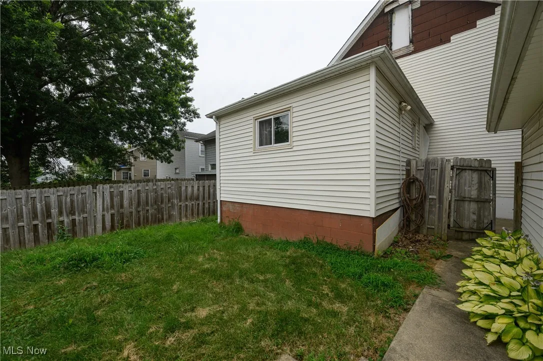 View of side of property