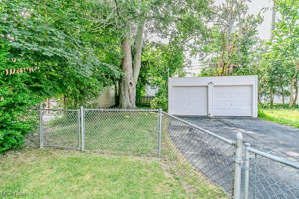4098 Bushnell Road, University Heights, Ohio,MLS Now Listing ID