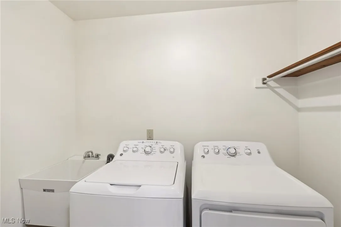 1085 Winhurst Drive, Akron, Ohio,MLS Now Listing ID