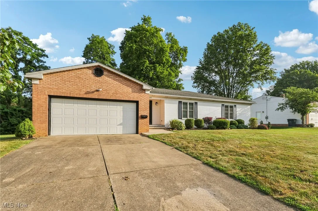 1085 Winhurst Drive, Akron, Ohio,MLS Now Listing ID