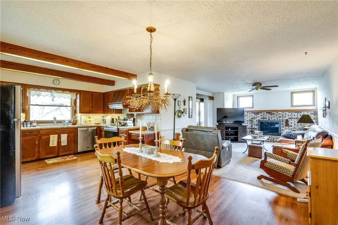 10154 Carlswood Avenue, Hartville, Ohio,MLS Now Listing ID