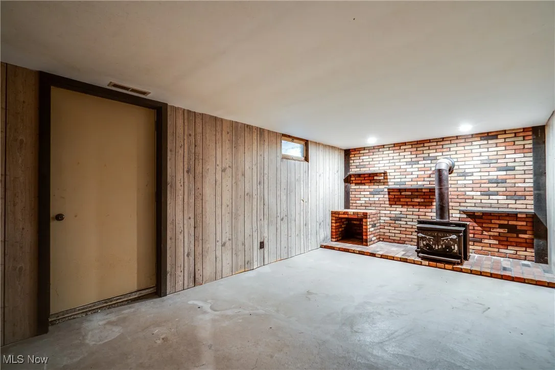 10154 Carlswood Avenue, Hartville, Ohio,MLS Now Listing ID