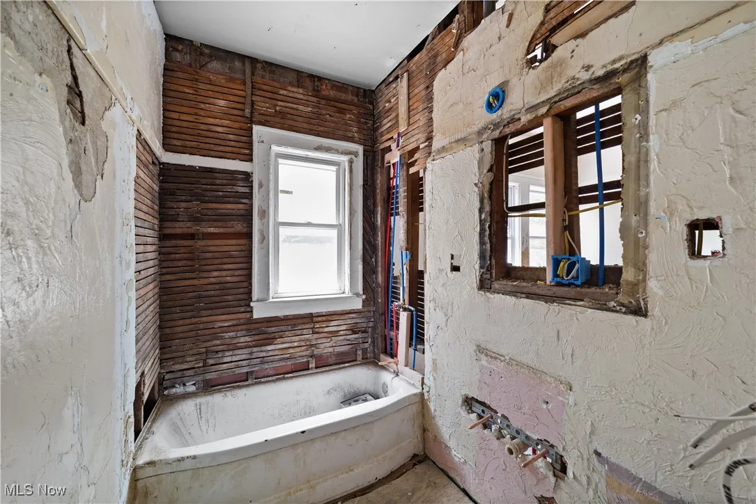 13802 Byron Avenue, Cleveland, Ohio,MLS Now Listing ID