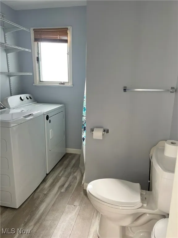 Main floor laundry/bathroom off formal dining/optional 3rd bedroom.