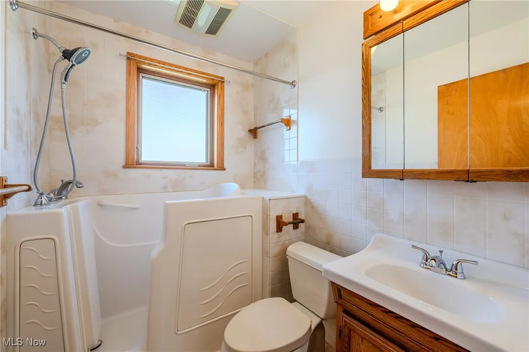 18620 Arrowhead Avenue, Cleveland, Ohio,MLS Now Listing ID
