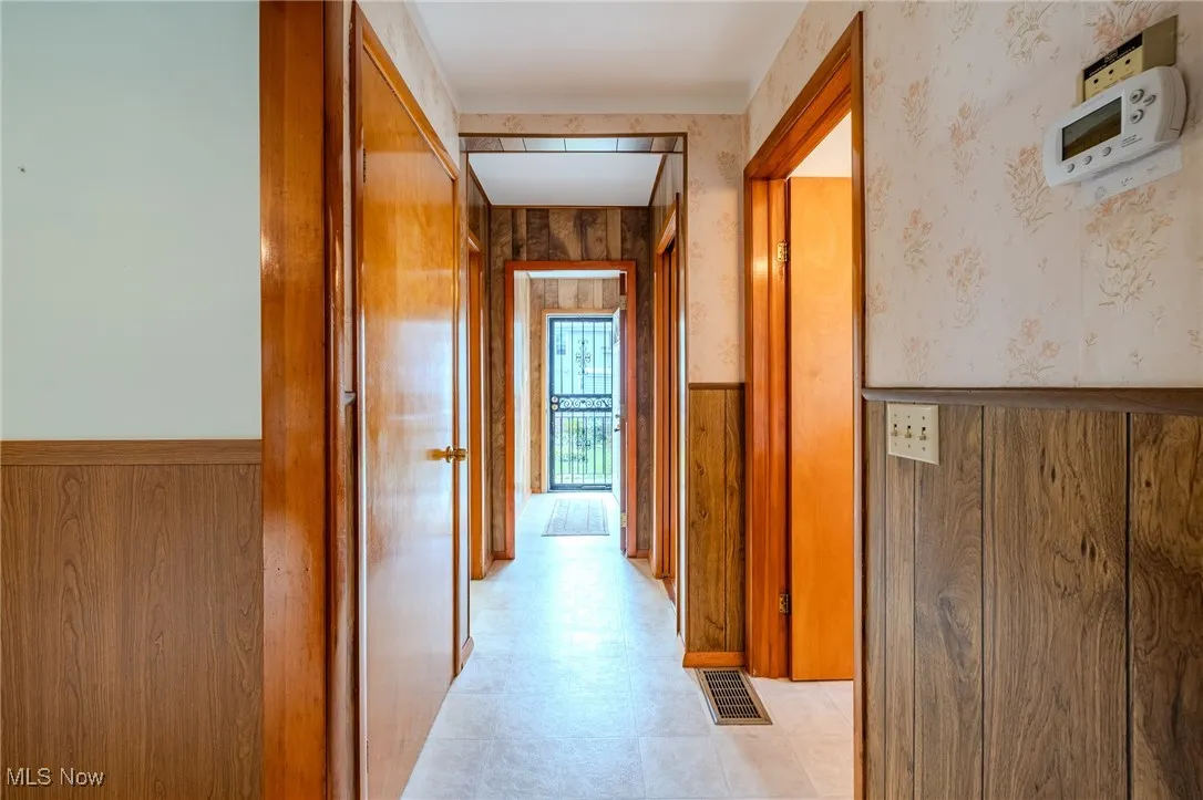 18620 Arrowhead Avenue, Cleveland, Ohio,MLS Now Listing ID