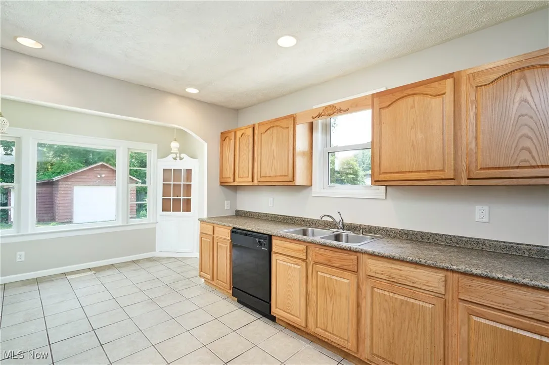 976 Valdes Avenue, Akron, Ohio,MLS Now Listing ID