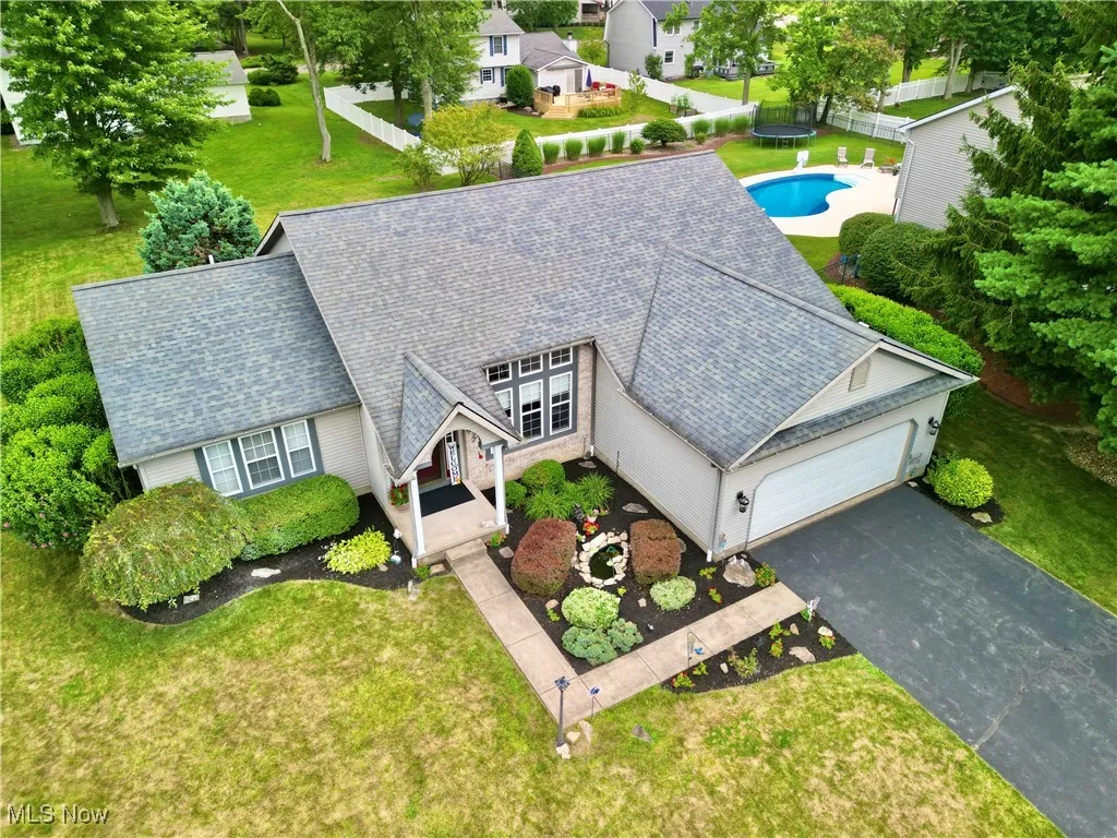Aerial view of property and surrounding area