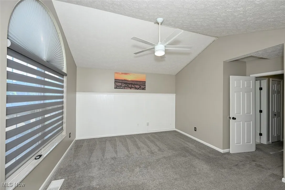 View 3 of the Owners room