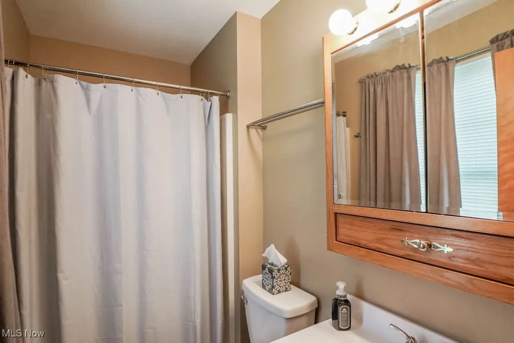 Primary Bathroom with Walk-in Shower