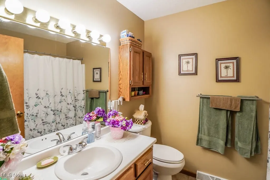 Full Bathroom