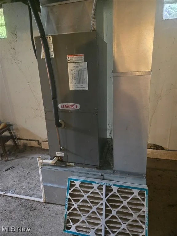 Utility room with heating unit