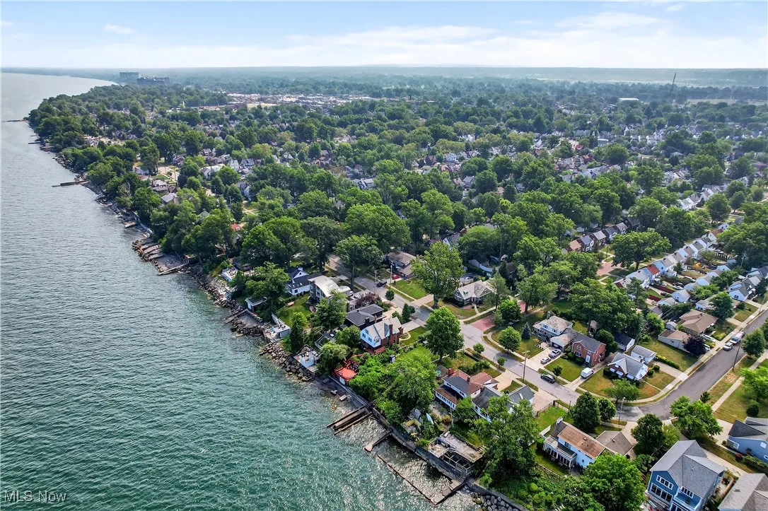 Beautiful views of Lake Erie