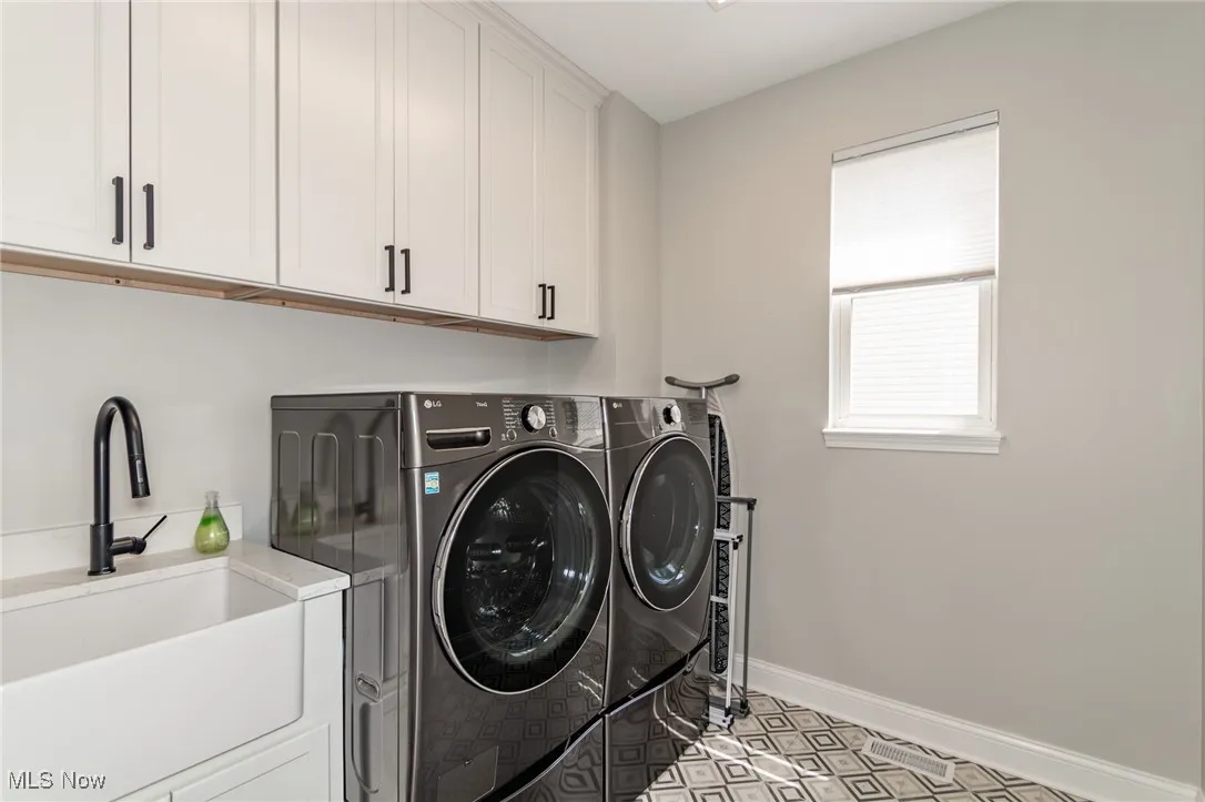 8579 Pine Creek Lane, Northfield, Ohio,MLS Now Listing ID