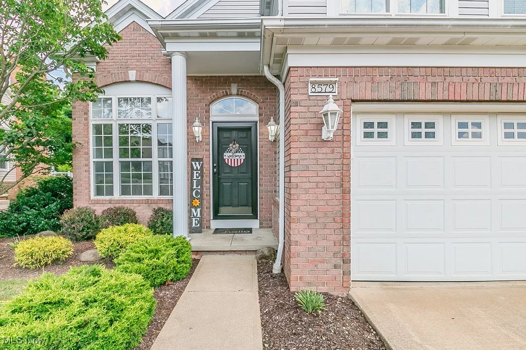 8579 Pine Creek Lane, Northfield, Ohio,MLS Now Listing ID