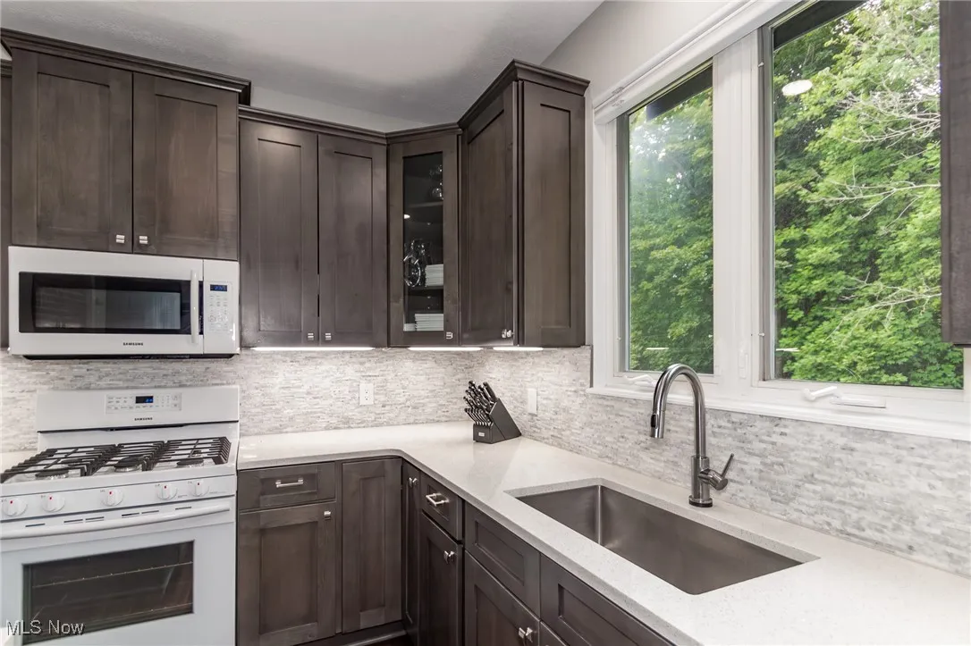 8579 Pine Creek Lane, Northfield, Ohio,MLS Now Listing ID