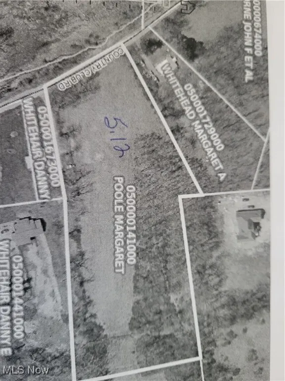 Aerial map of property and surrounding area with property boundaries highlighted