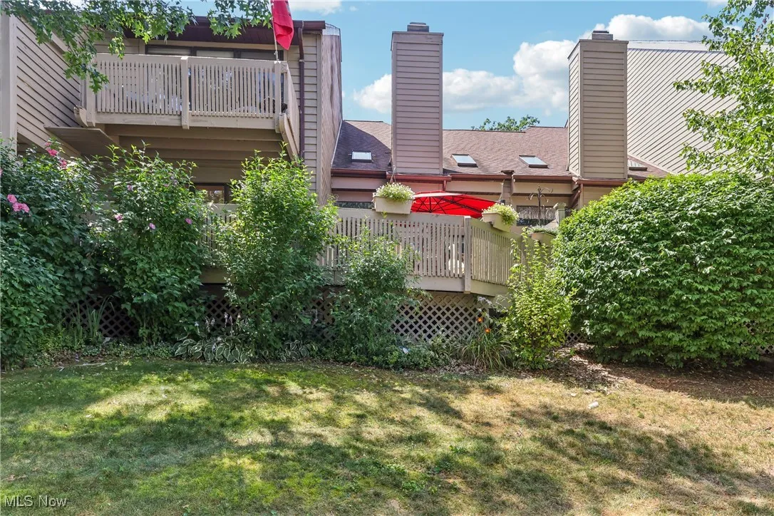 Back of the condo showing balcony and deck