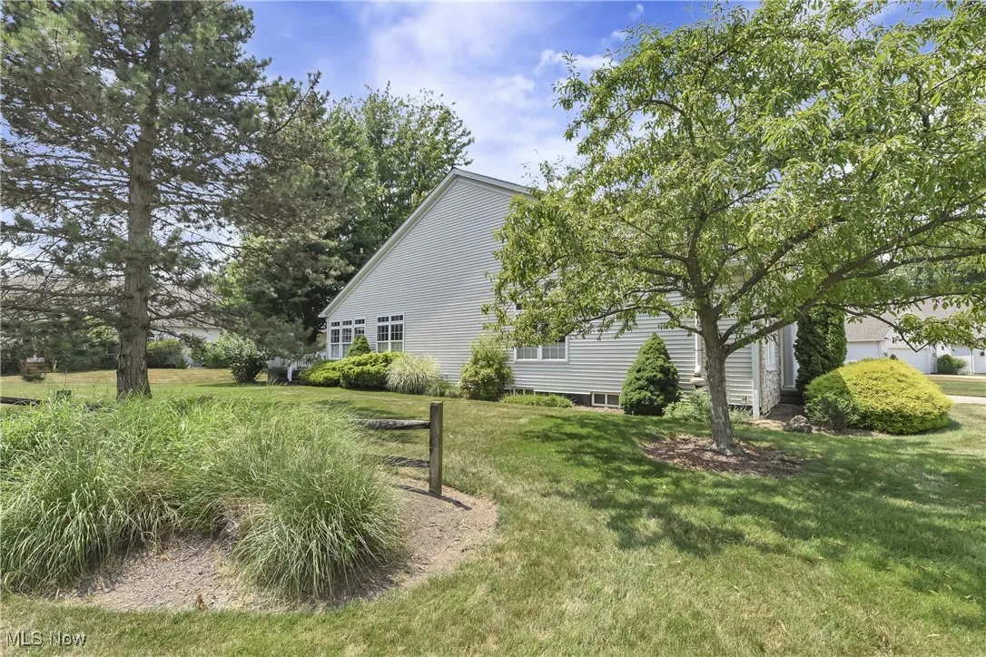 566 Brennans Court, Avon Lake, Ohio,MLS Now Listing ID