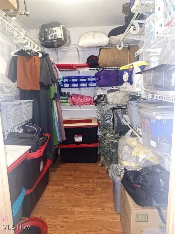 2nd floor Walk in closet