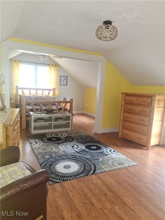 Large 2nd floor bedroom with sitting area