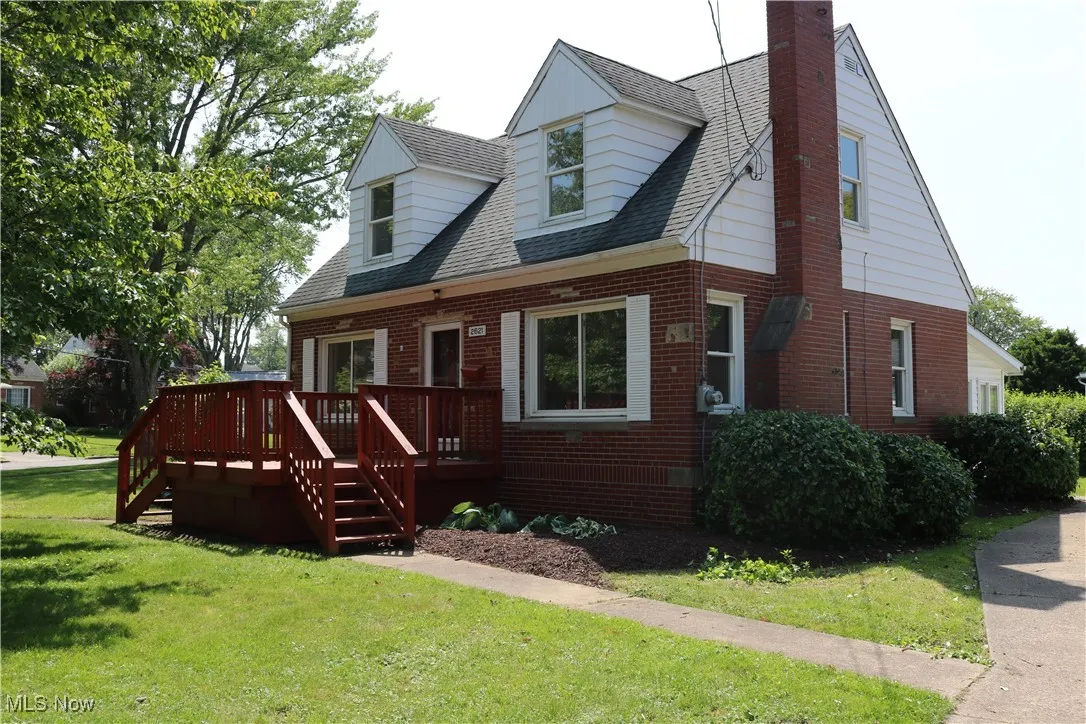 Front of house right angle