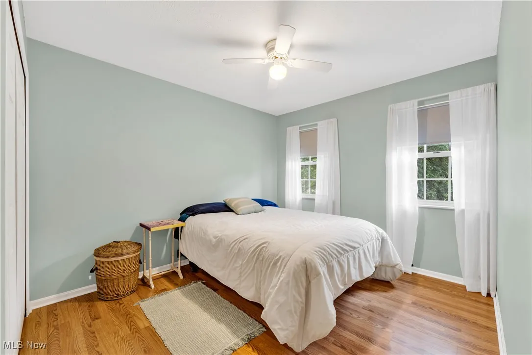 BEDROOM - NEUTRAL DECOR