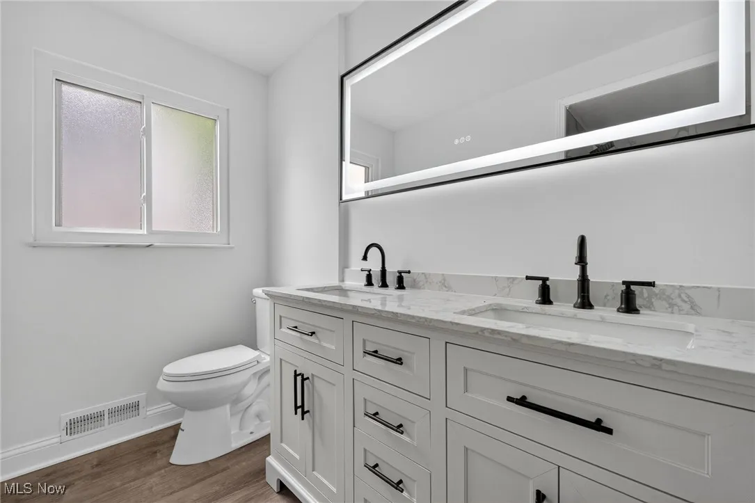 2735 W Asplin Drive, Rocky River, Ohio,MLS Now Listing ID