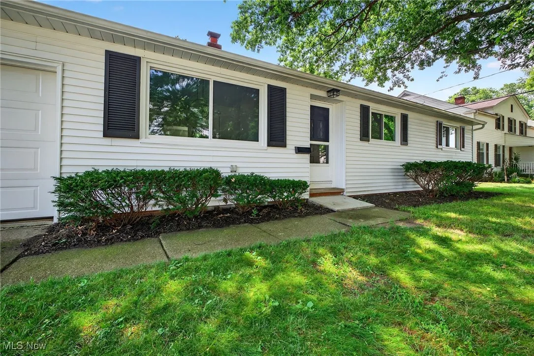 2735 W Asplin Drive, Rocky River, Ohio,MLS Now Listing ID