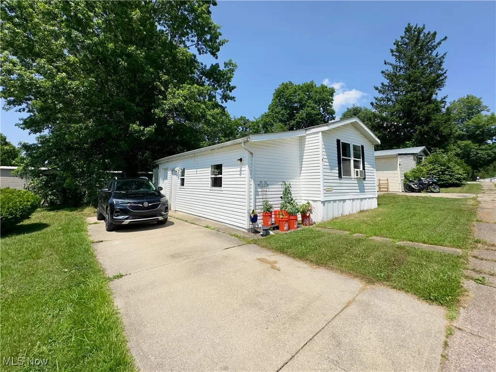 8 Susan, Chardon, Ohio,MLS Now Listing ID