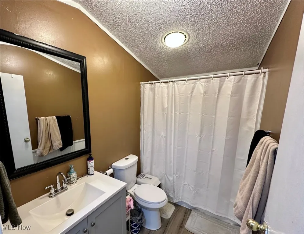8 Susan, Chardon, Ohio,MLS Now Listing ID