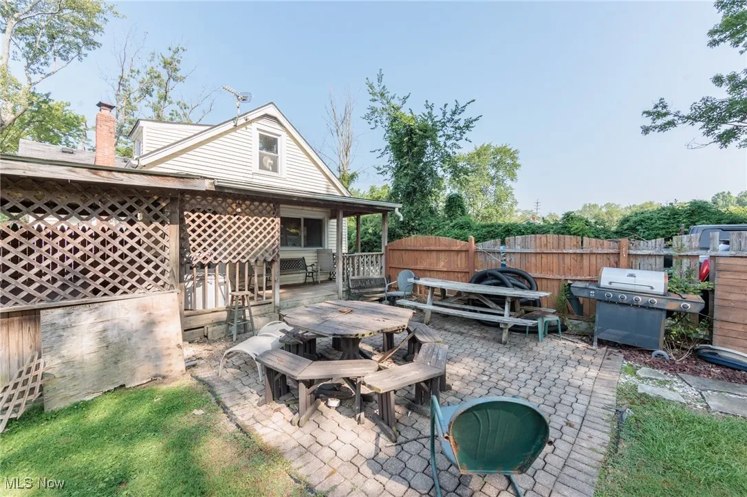 6427 Mackenzie Road, North Olmsted, Ohio,MLS Now Listing ID