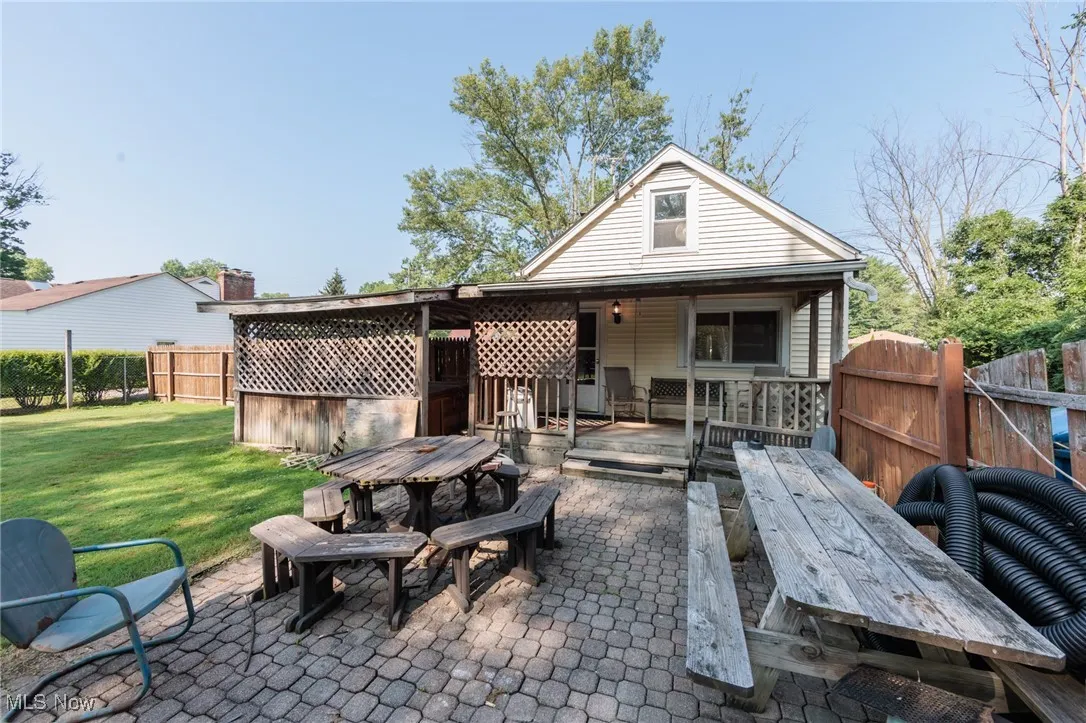 6427 Mackenzie Road, North Olmsted, Ohio,MLS Now Listing ID