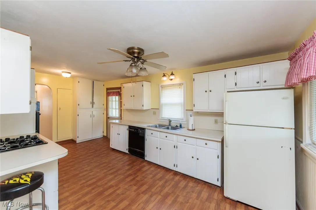 6427 Mackenzie Road, North Olmsted, Ohio,MLS Now Listing ID