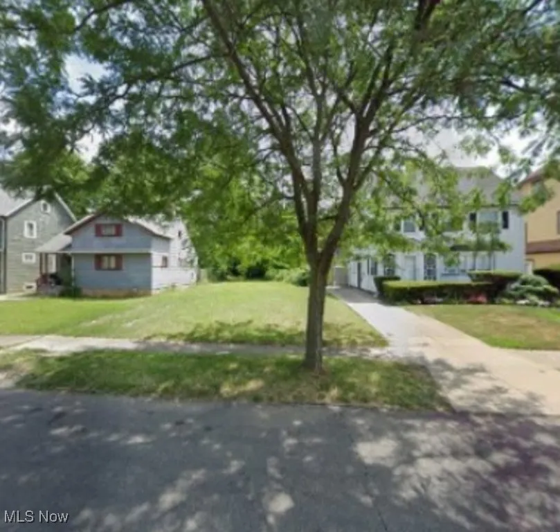 View of front of home with a front yard
