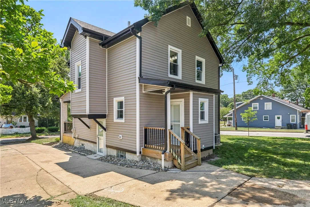 Side / back view of the home